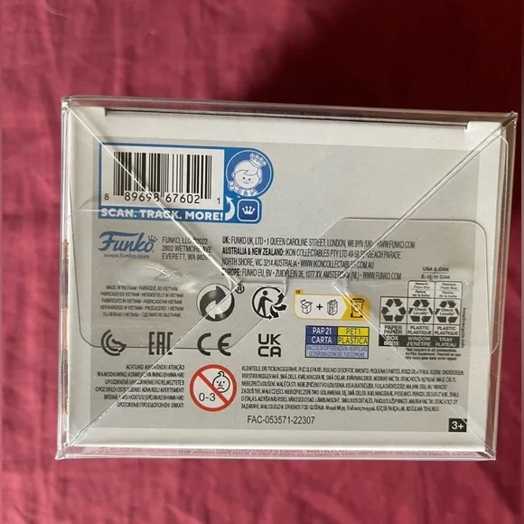 Funko Doc Ock Pop! with Green Sunglasses and Silver Tentacles - Picture 6 of 6